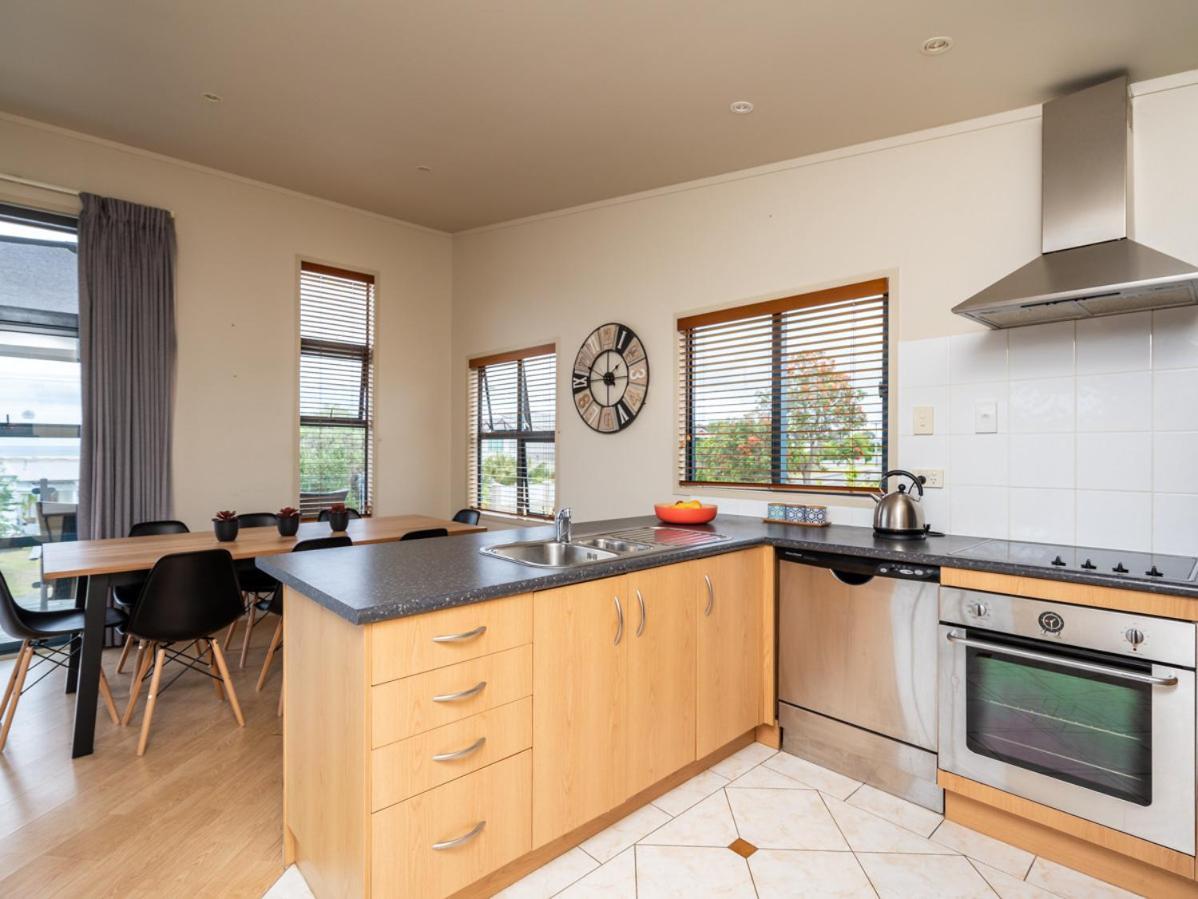 Oceans 8 - Mangawhai Heads Holiday Home Luaran gambar